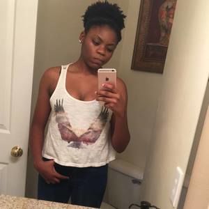 Meet your Posher, Kayla